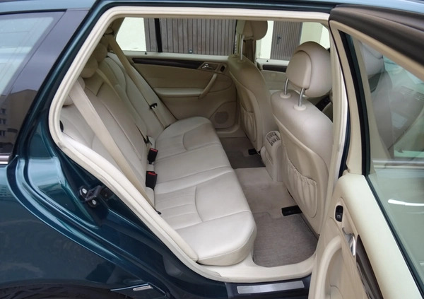 Mercedes-Benz Klasa C cena 16900 przebieg: 278000, rok produkcji 2005 z Puławy małe 277
